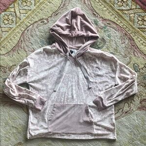 Simply Vera Rose Floral Velour Hoodie